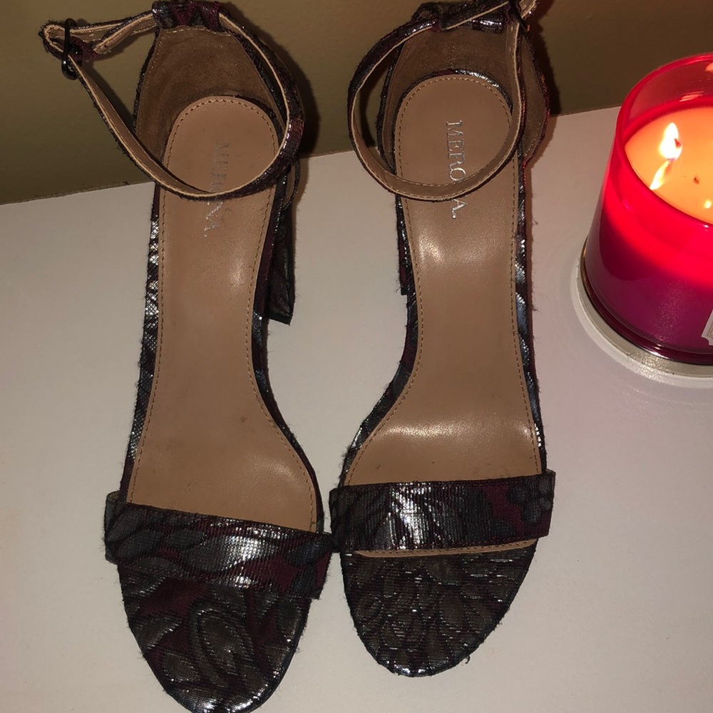 Heels - Picture 2 of 5